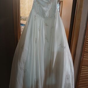 Prom/wedding dress